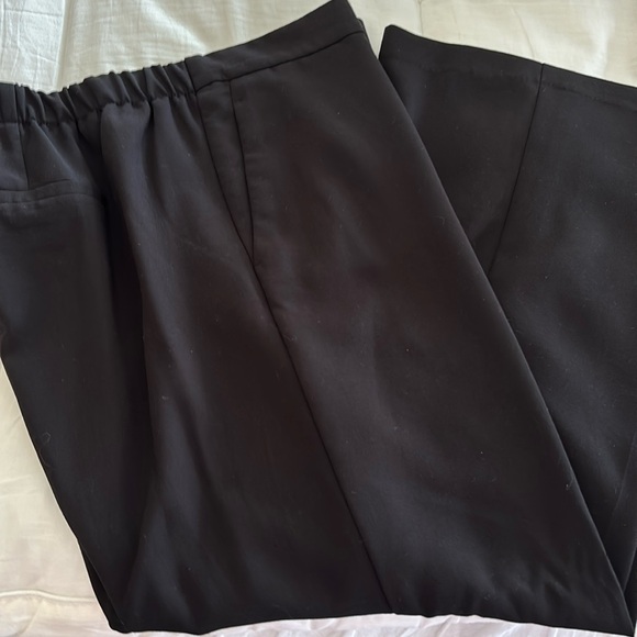 Old Navy Pants - Old Navy dress capri pants are perfect!